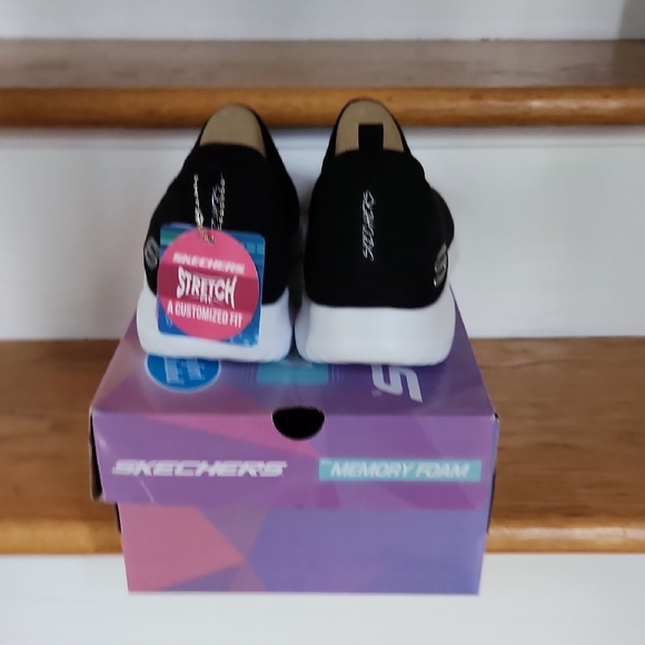 Skechers, Black Knit Slip-On Sneakers, Women's, Sz 10 - Picture 3 of 7